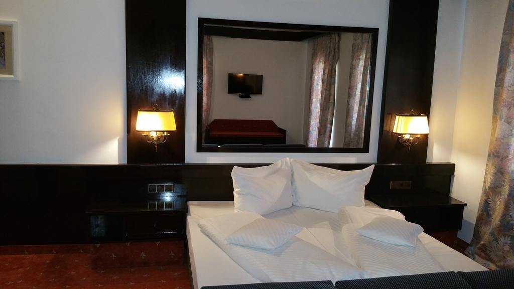 Conacul Balta Alba Hotel Ngoại thất bức ảnh
